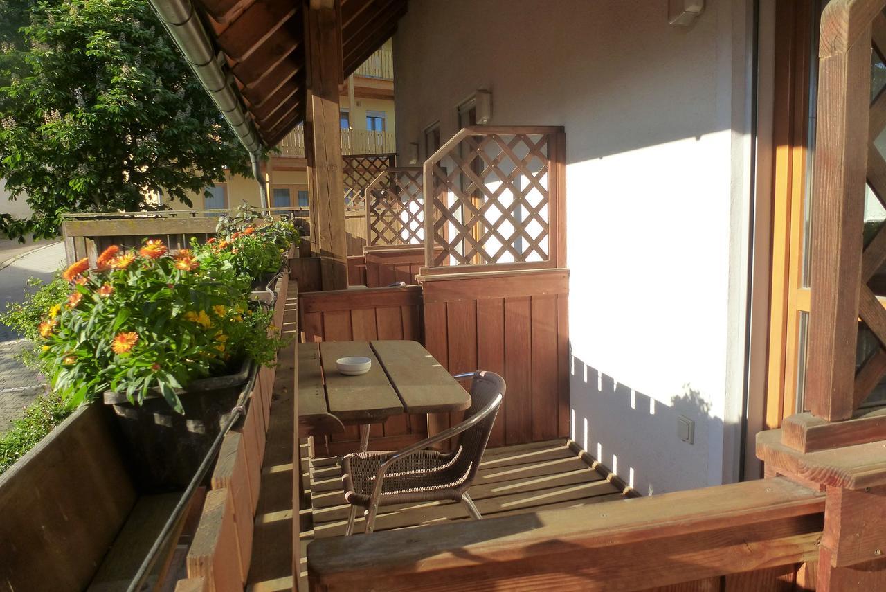 Blaue Traube Hotel Gebenbach Bagian luar foto